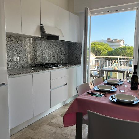 Residence Alba D'Oro Solo Famiglie Лидо-ди-Езоло Экстерьер фото