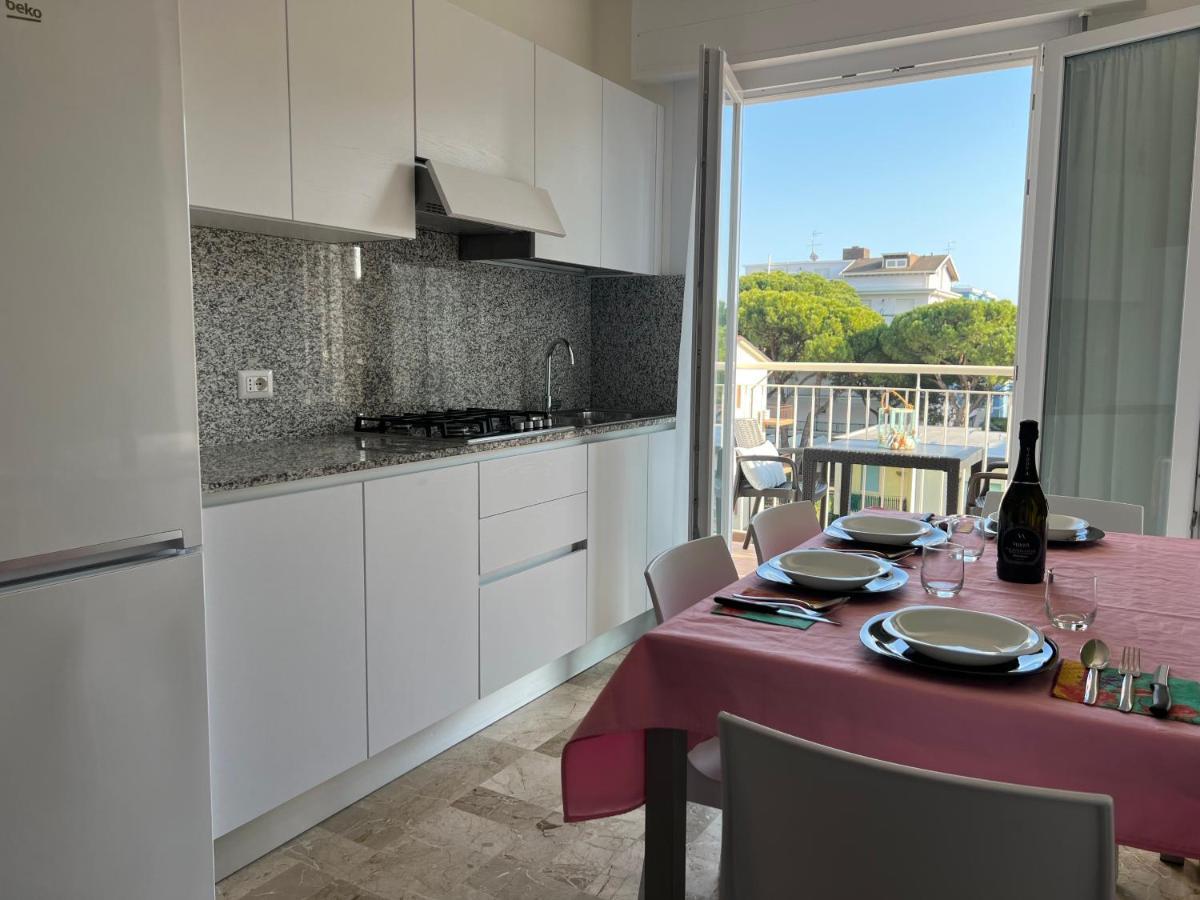 Residence Alba D'Oro Solo Famiglie Лидо-ди-Езоло Экстерьер фото